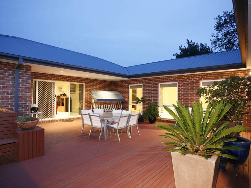 6 Ascot Rise, Berwick VIC 3806