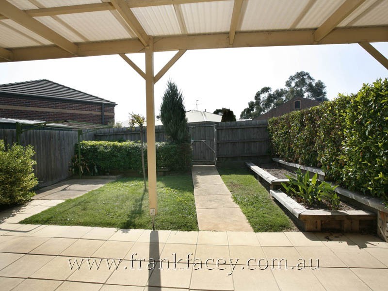 28/21-25 Parkhill Drive, Berwick VIC 3806