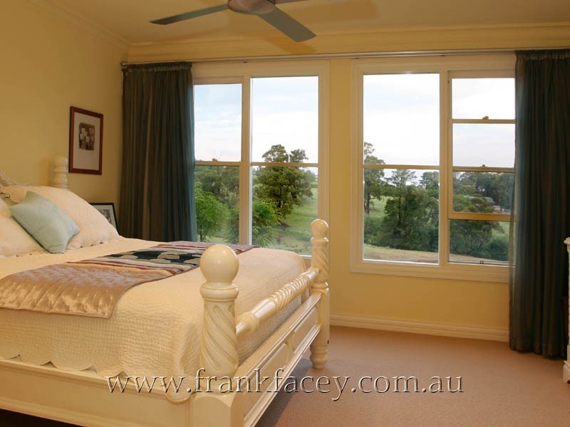 50 Huxtable Road, Pakenham Upper VIC 3810