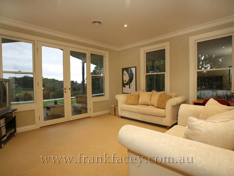 50 Huxtable Road, Pakenham Upper VIC 3810