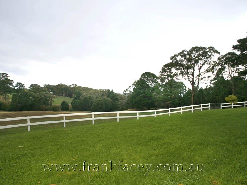 50 Huxtable Road, Pakenham Upper VIC 3810