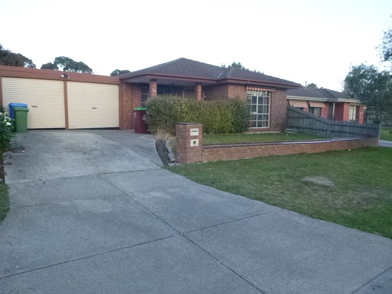 34 Coolong Avenue, Berwick VIC 3806