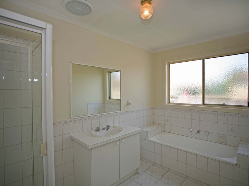 3/1 Daniher Close, Berwick VIC 3806