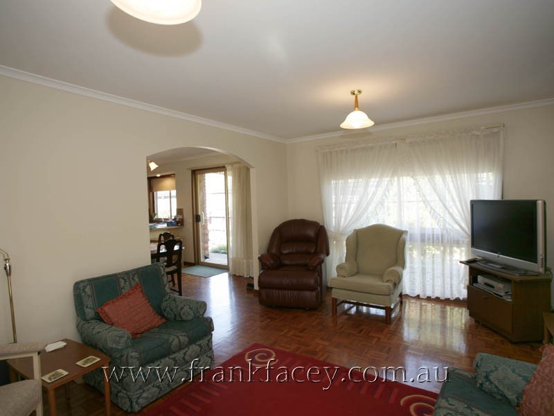 1/58 Woods Street, Beaconsfield VIC 3807