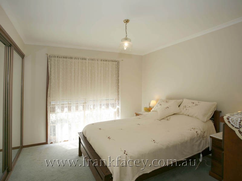 1/58 Woods Street, Beaconsfield VIC 3807