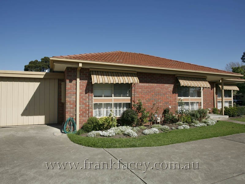 1/58 Woods Street, Beaconsfield VIC 3807