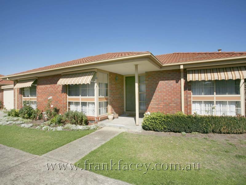 1/58 Woods Street, Beaconsfield VIC 3807