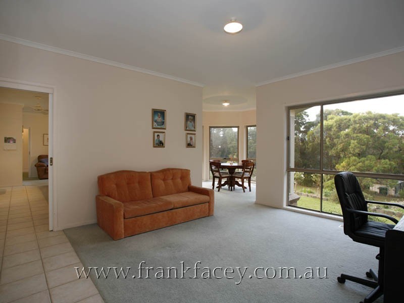 39 Sugarloaf Road, Beaconsfield Upper VIC 3808