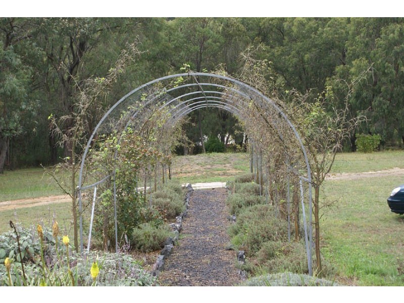 39 Sugarloaf Road, Beaconsfield Upper VIC 3808