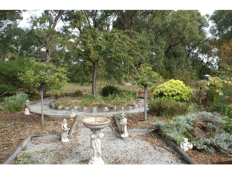 39 Sugarloaf Road, Beaconsfield Upper VIC 3808