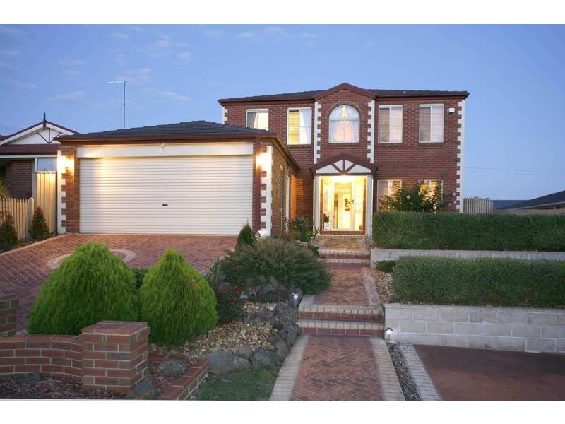 6 Cullen Close, Berwick VIC 3806