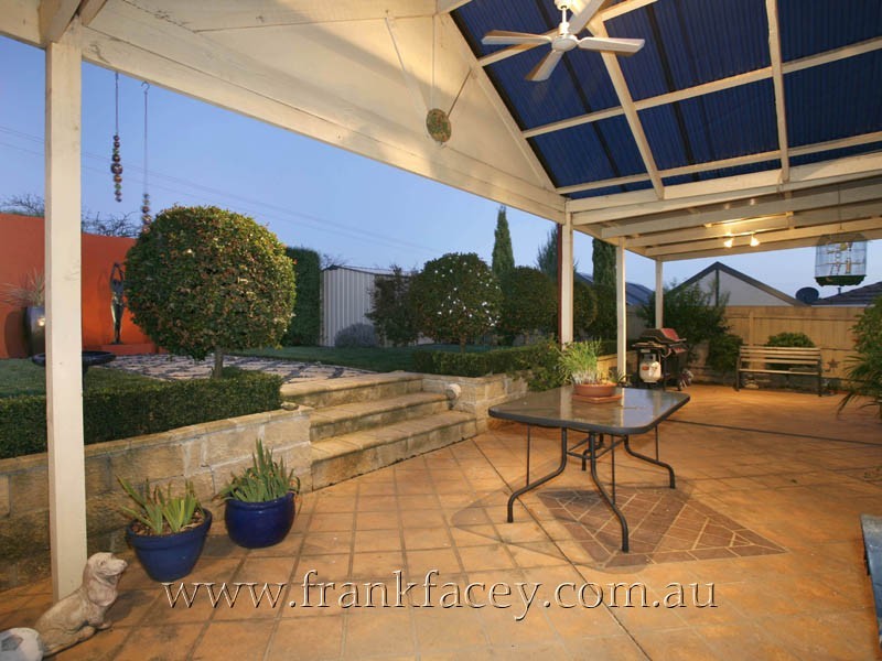 6 Cullen Close, Berwick VIC 3806