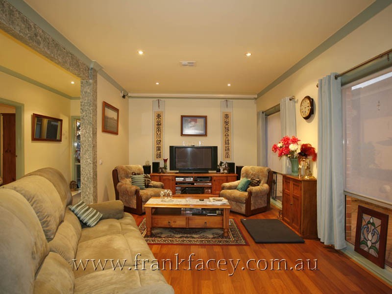6 Cullen Close, Berwick VIC 3806