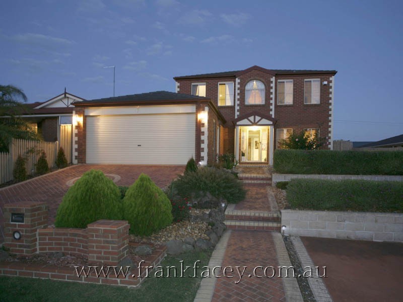 6 Cullen Close, Berwick VIC 3806