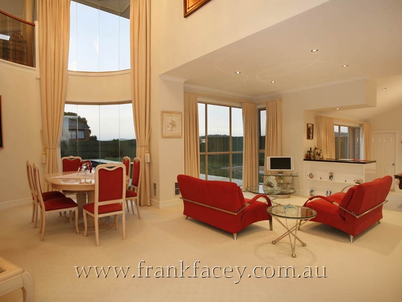 6 Royal Crescent, Beaconsfield VIC 3807
