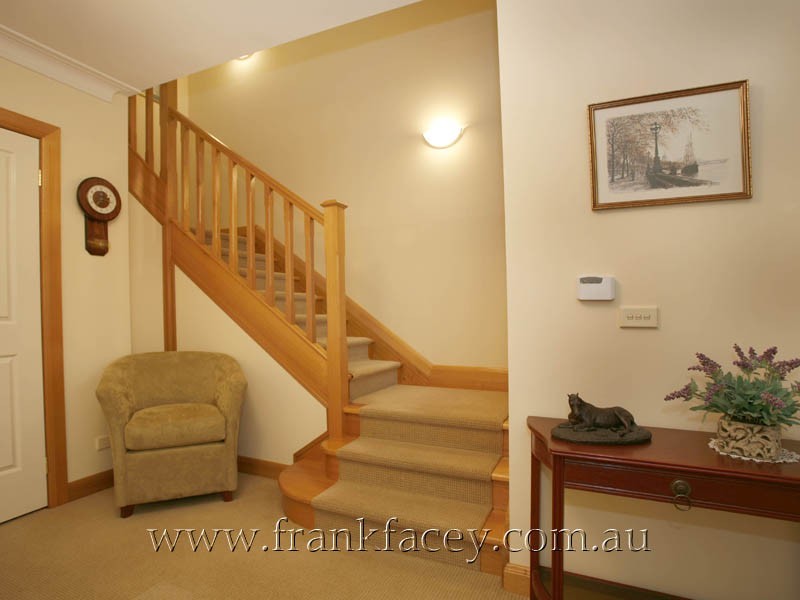 15 Gloucester Avenue, Berwick VIC 3806