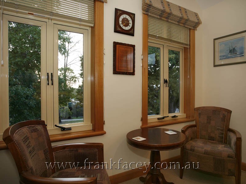 15 Gloucester Avenue, Berwick VIC 3806