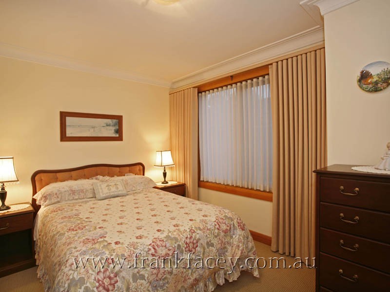 15 Gloucester Avenue, Berwick VIC 3806