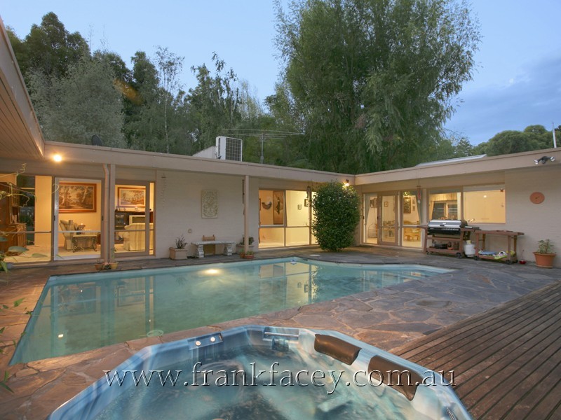 46 Beaconsfield-Emerald Road, Beaconsfield Upper VIC 3808