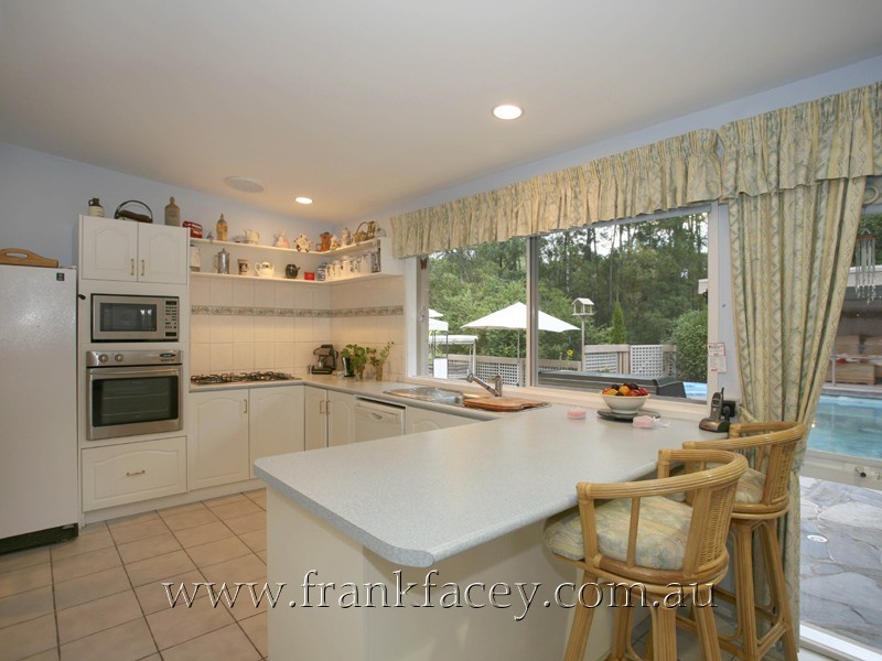 46 Beaconsfield-Emerald Road, Beaconsfield Upper VIC 3808