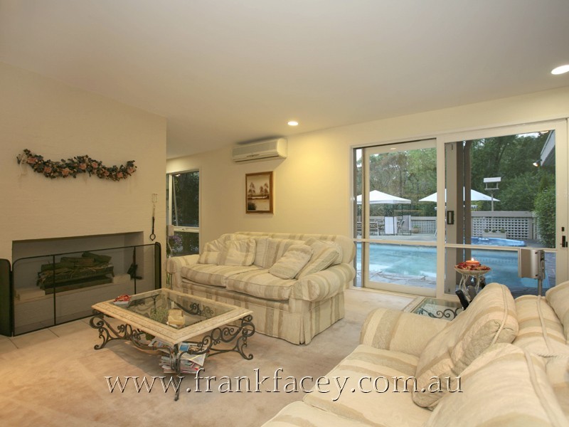 46 Beaconsfield-Emerald Road, Beaconsfield Upper VIC 3808