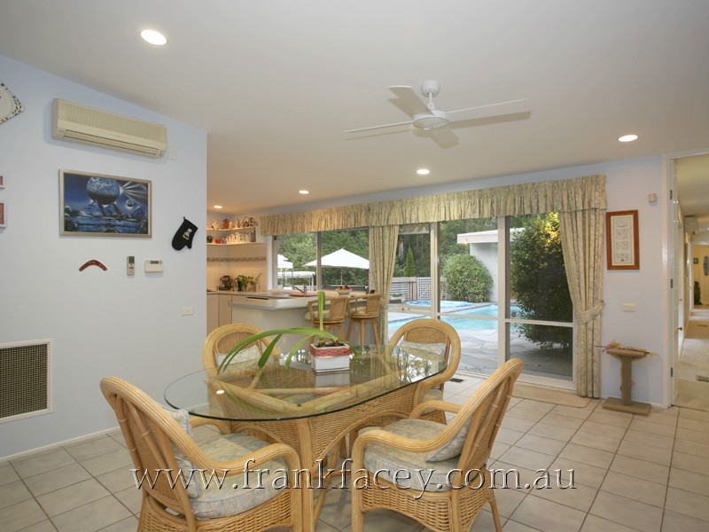 46 Beaconsfield-Emerald Road, Beaconsfield Upper VIC 3808