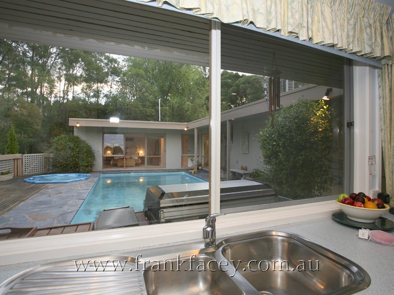 46 Beaconsfield-Emerald Road, Beaconsfield Upper VIC 3808