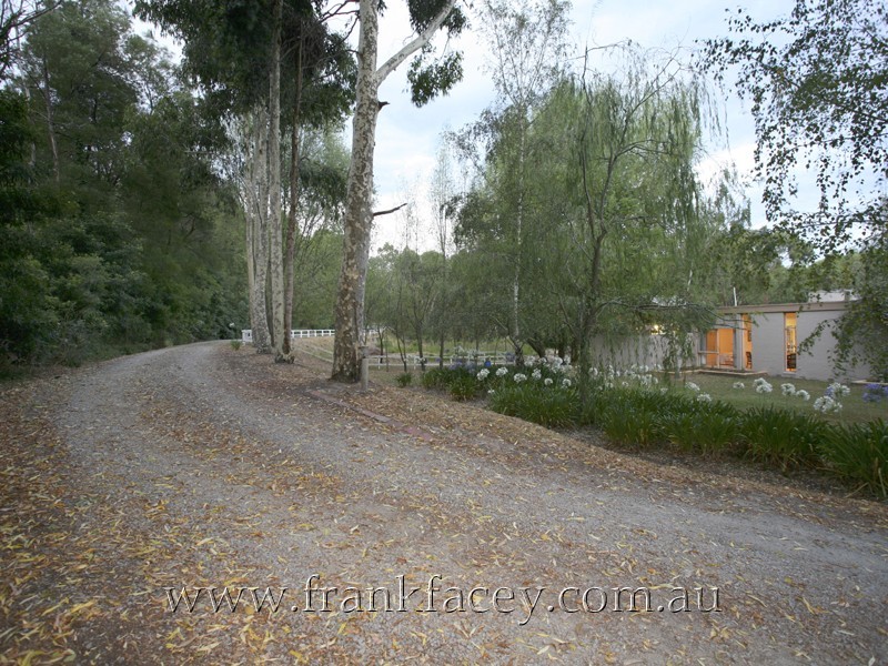 46 Beaconsfield-Emerald Road, Beaconsfield Upper VIC 3808