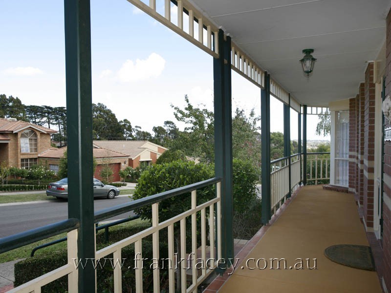 6 Julius Court, Berwick VIC 3806