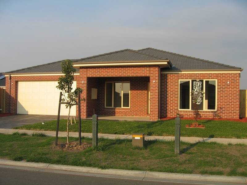 Lot 326 Wild Scotchman Way, Cranbourne East VIC 3977