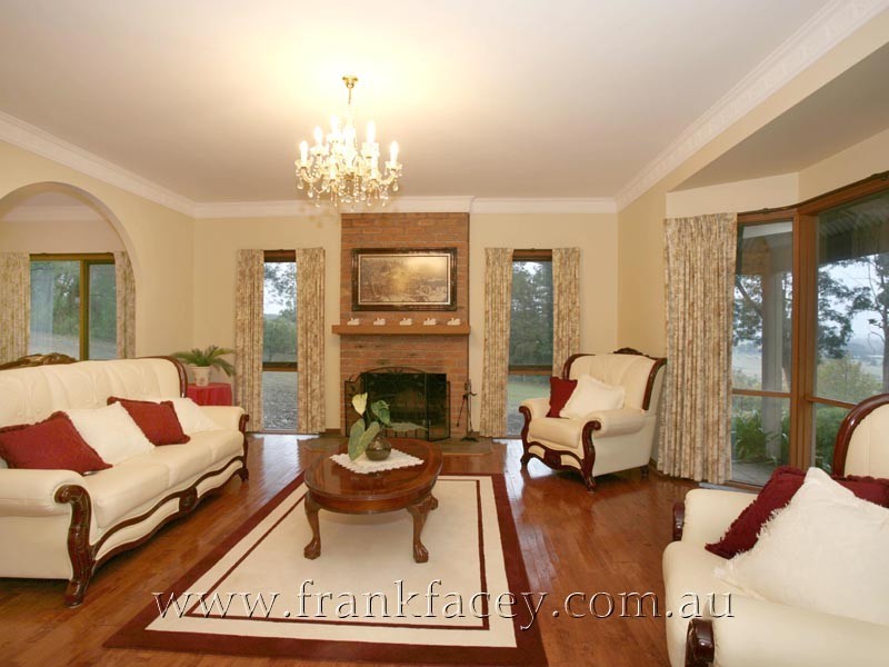 18 Quamby Avenue, Guys Hill VIC 3807