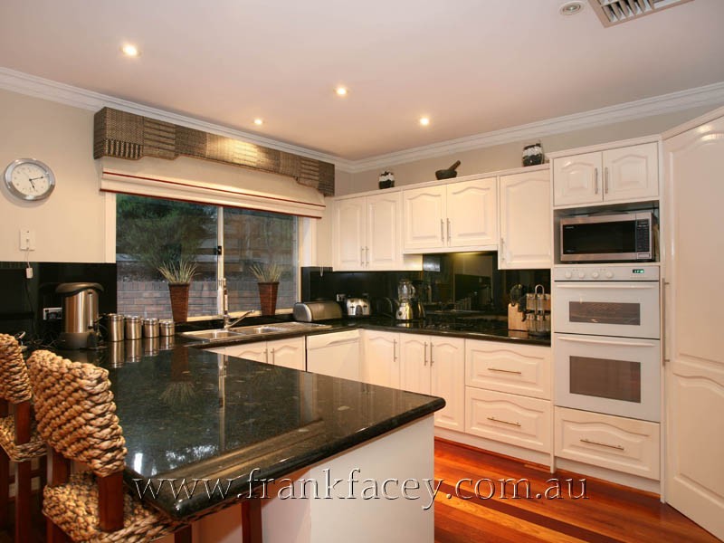 4 Nevada Court, Berwick VIC 3806