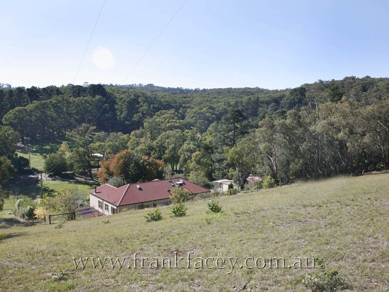 26 Walnut Grove, Beaconsfield VIC 3807