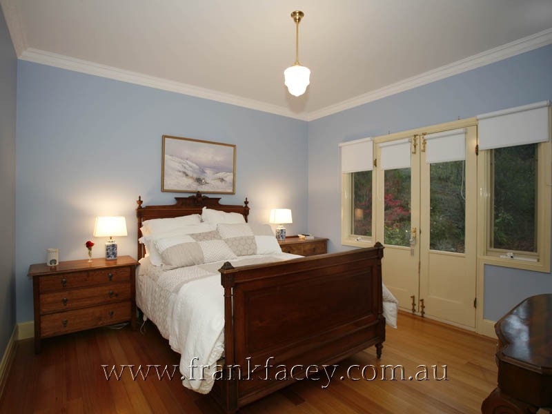26 Walnut Grove, Beaconsfield VIC 3807