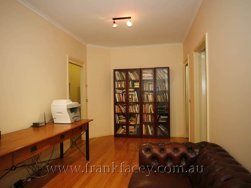 26 Walnut Grove, Beaconsfield VIC 3807