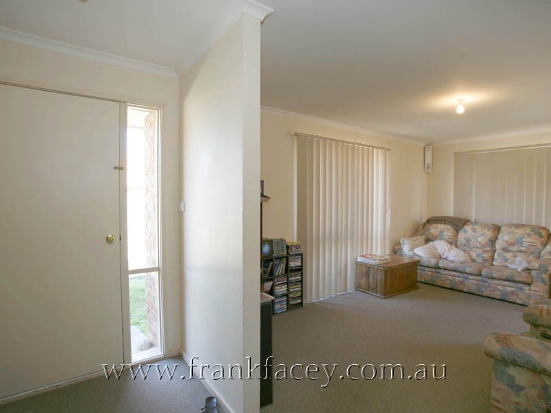 1, 2 & 3/19 Bluegum Court, Narre Warren VIC 3805