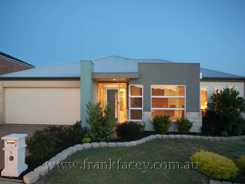 11 Belmont Road, Berwick VIC 3806