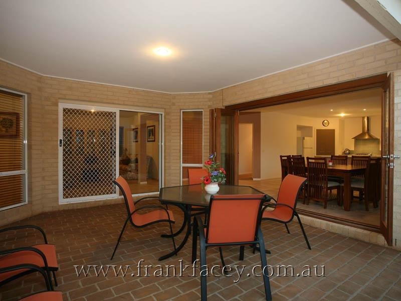 11 Belmont Road, Berwick VIC 3806