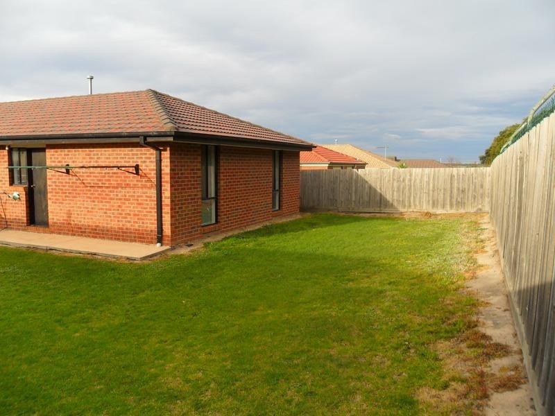 30 Redwood Avenue, Hampton Park VIC 3976