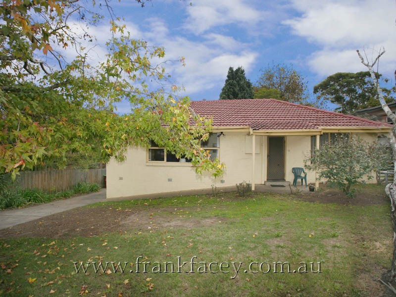 75 Lyall Road, Berwick VIC 3806