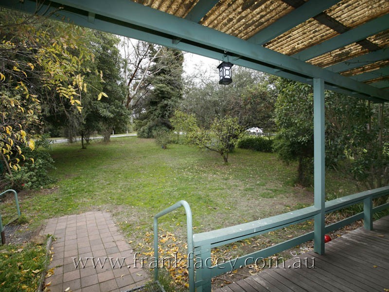 77 Lyall Road, Berwick VIC 3806