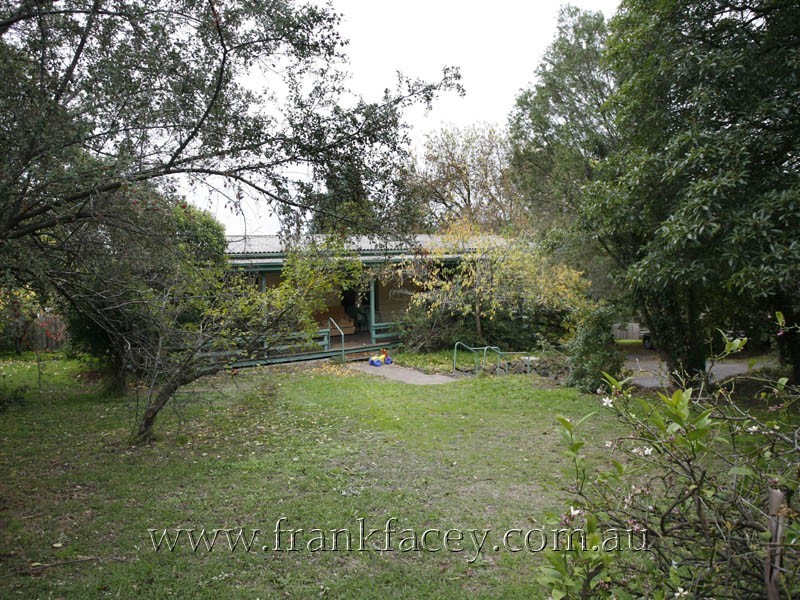 77 Lyall Road, Berwick VIC 3806