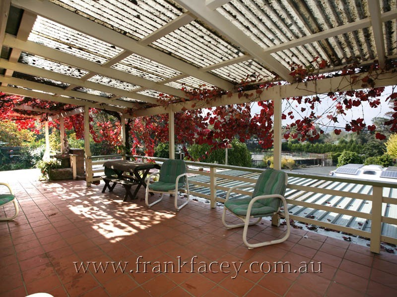 24 Beaumont Road, Berwick VIC 3806