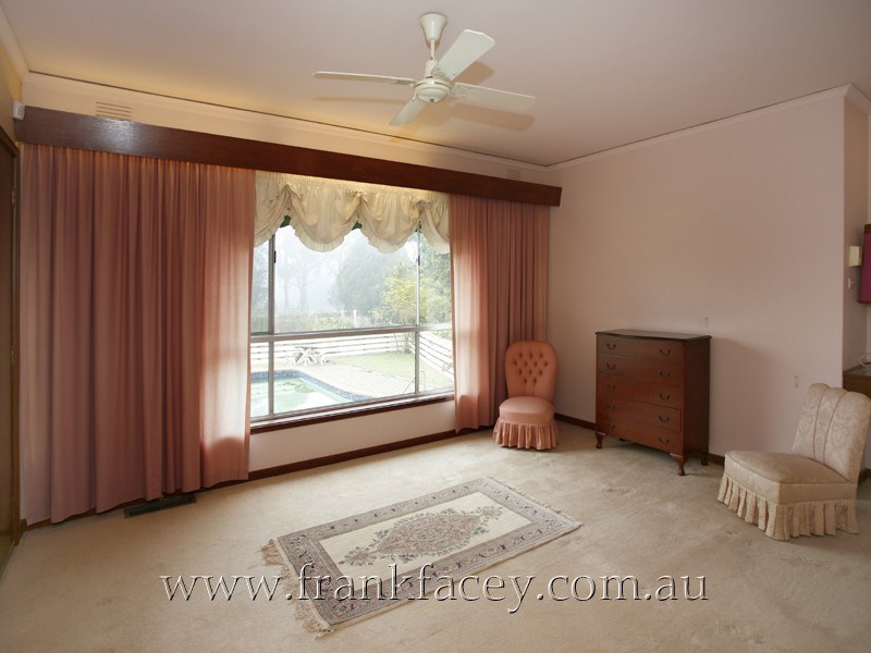 24 Beaumont Road, Berwick VIC 3806