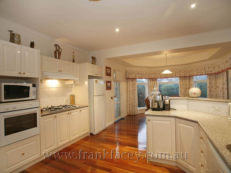 3 Lillias Crescent, Narre Warren South VIC 3805