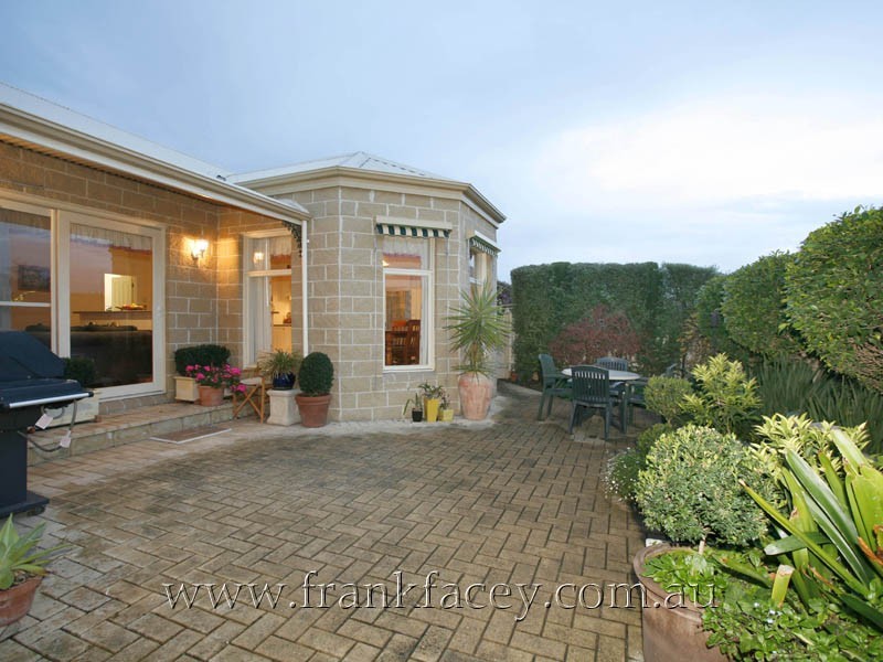 3 Lillias Crescent, Narre Warren South VIC 3805