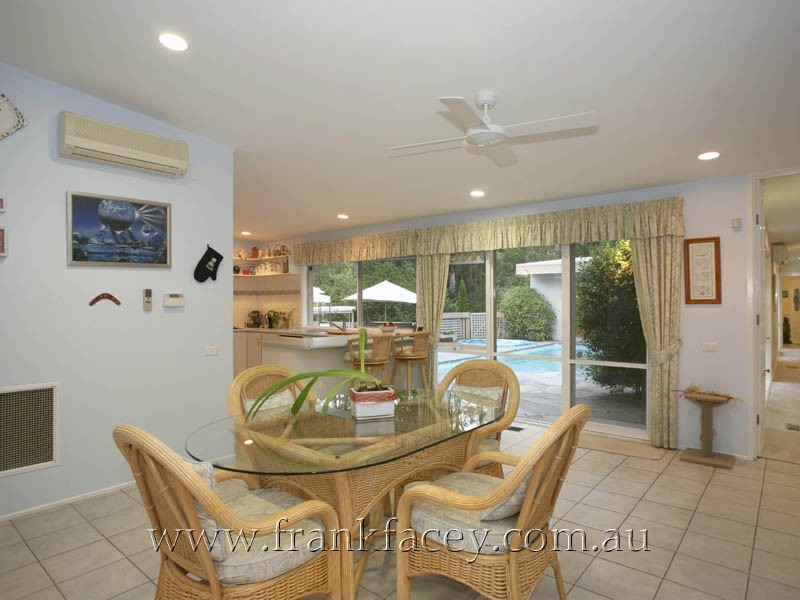 46 Beaconsfield-Emerald Road, Beaconsfield Upper VIC 3808