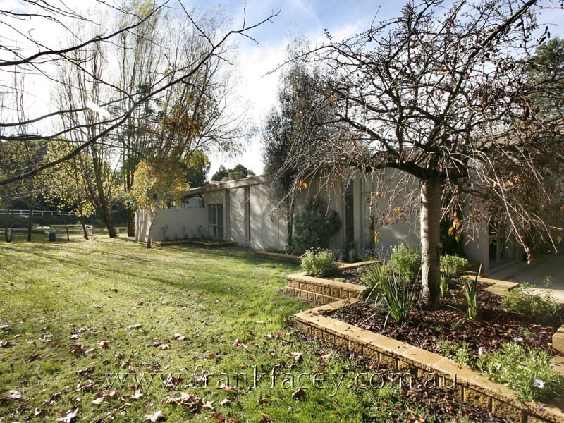 46 Beaconsfield-Emerald Road, Beaconsfield Upper VIC 3808