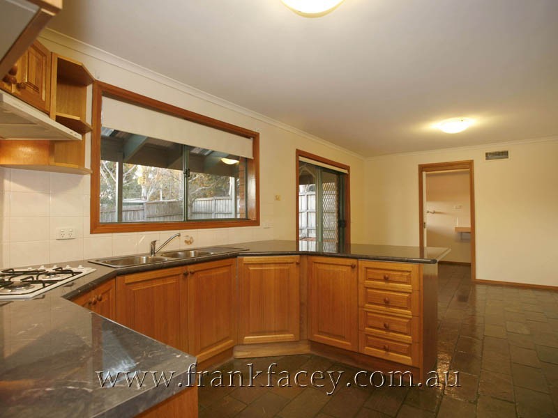 13 Teal Court, Narre Warren South VIC 3805