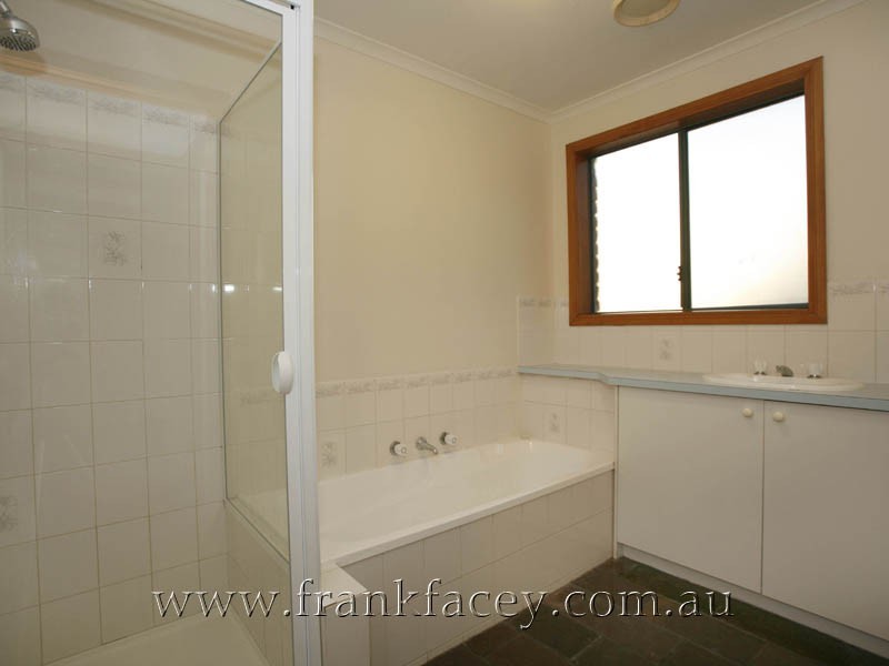 13 Teal Court, Narre Warren South VIC 3805